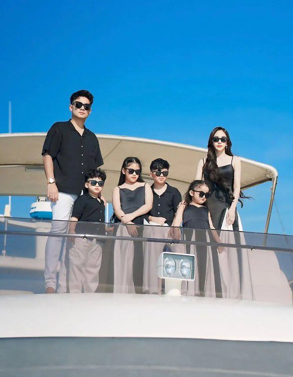 Happy family 